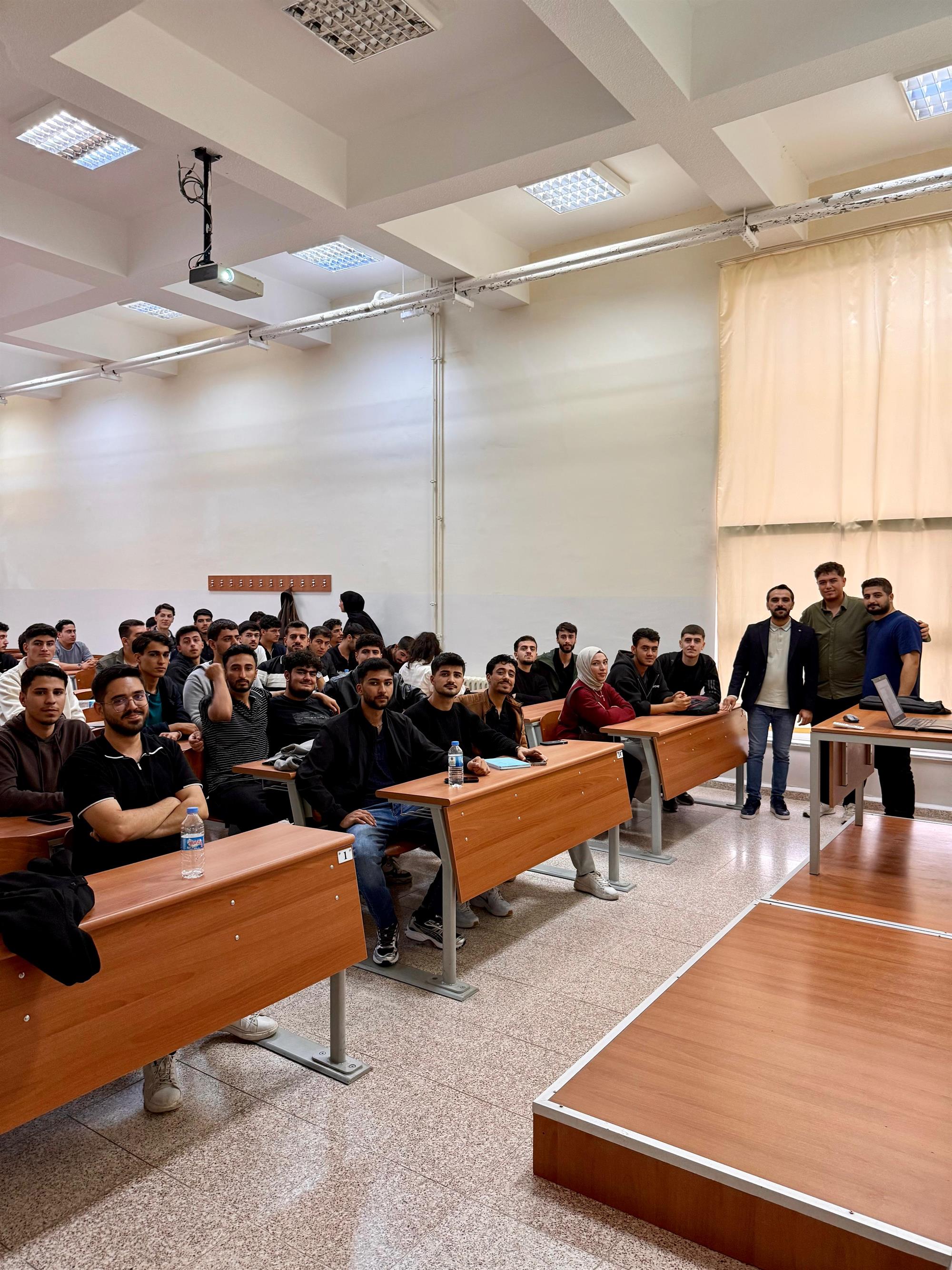 Raylı Sistemler Programı Öğrencilerine TCDD’den Mesleki Bilgilendirme Etkinliği